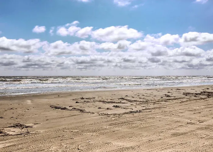 Galveston Condo With Oceanfront Views And 2 Pools